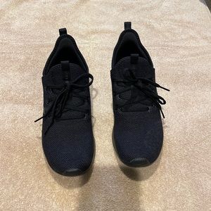 Adidas womens cloudfoam sneaker. Size 11. Worn once. No original box.